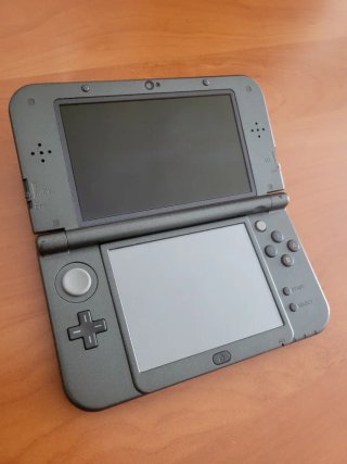 Nuovo Nintendo 3DS LL Nero + Accessori