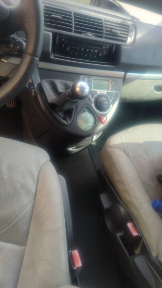 Peugeot 807 2005