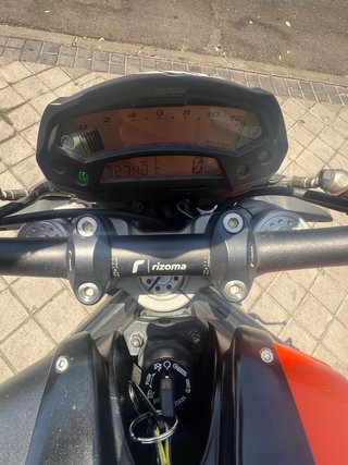 Ducati Monster 696