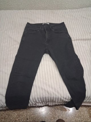 Ropa a 1 euro bien conservada