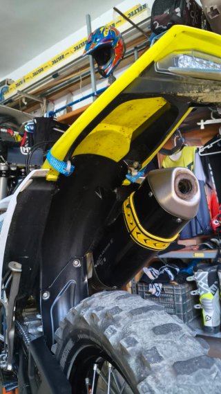Moto Enduro Husqvarna FE450