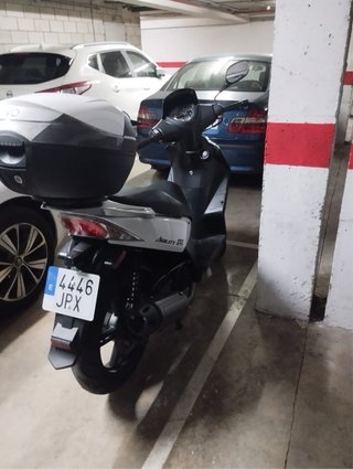Moto Scooter KYMCO 125cc Automática Blanca