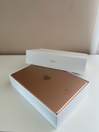 iPad 7 + Smart Keyboard Apple