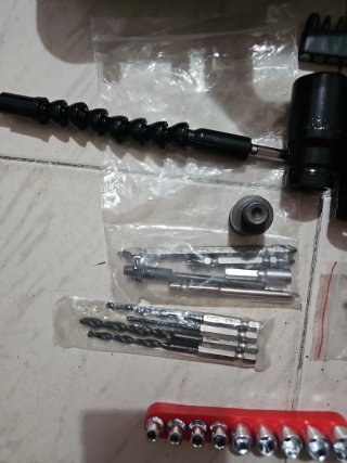 Pistola de impacto brushless 300nm con maletín