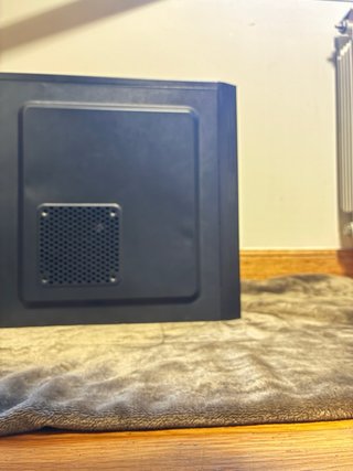 Torre Nox con Fuente Intel i5 8400 y Placa Base