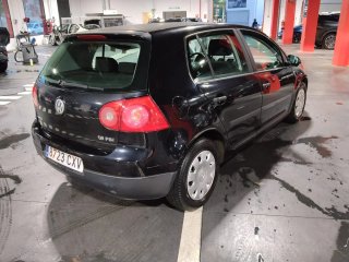 Volkswagen Golf 2004