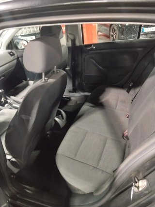 Volkswagen Golf 2004