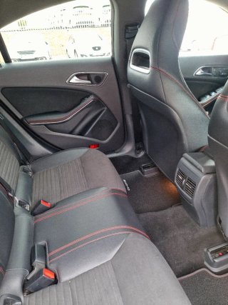 Mercedes-Benz CLA 250 AMG Line