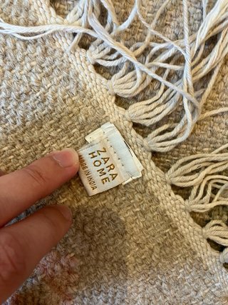 Alfombra Zara Home 200x155cm Lana Beige