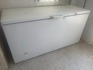 Varios Congeladores Horizontales  Blancos