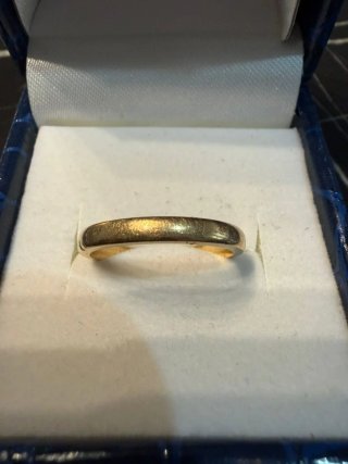 Anillo de oro 18k