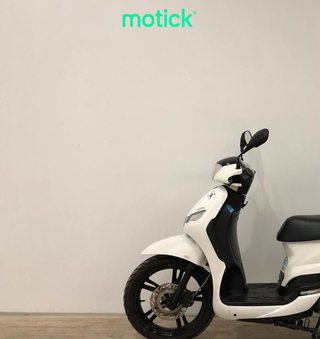 PEUGEOT TWEET 125 (BAUL) (IVA DEDUCIBLE)
