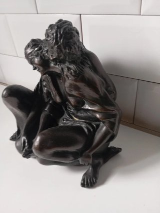 Escultura latón