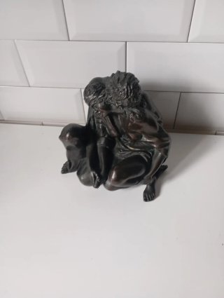 Escultura latón