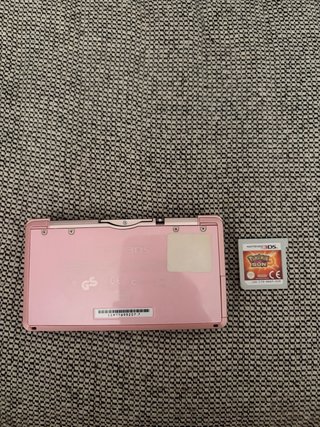 Nintendo 3DS con Pokemon Sol