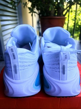 Nike Vomero Plus Talla 44 Azul/Blanco