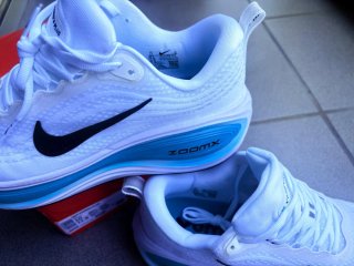 Nike Vomero Plus Talla 44 Azul/Blanco