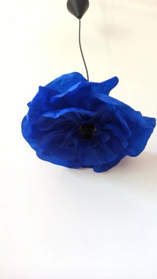 Lampadario fiore blu carta