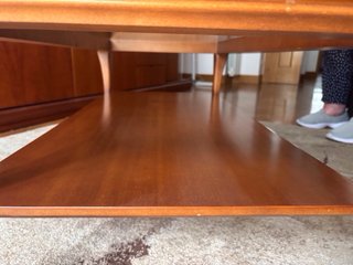 Mesa de centro madera cerezo y cristal
