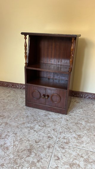 Mueble auxiliar de madera