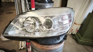 Faros delanteros Ingleses Mercedes-Benz.