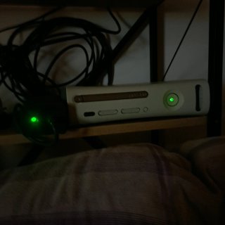 Xbox 360  3 controles 5 juegos (Negociable)