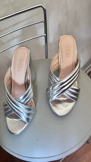 Mules plateados tacón bloque