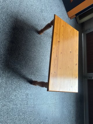 2 Mesas de pino - 20€ y 25€