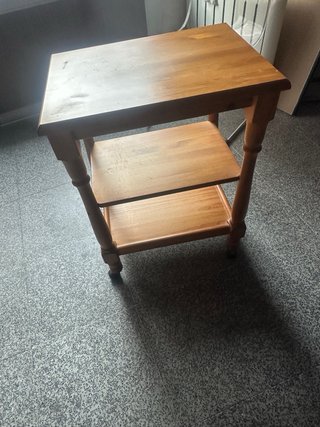 2 Mesas de pino - 20€ y 25€