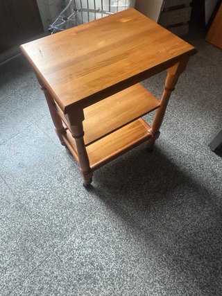 2 Mesas de pino - 20€ y 25€