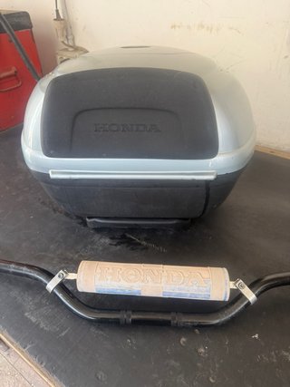 Bauletto e manubrio Honda