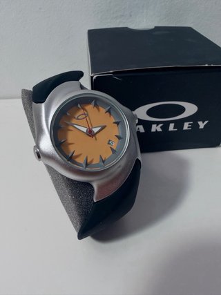 Reloj Oakley Crush Naranja y Plateado