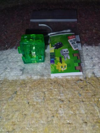Cubo Verde Minecraft Kinder Joy