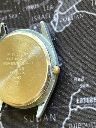 Relojes Citizen Quartz Dorados