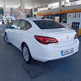 OPEL ASTRA 1.6 TDCI DISTINTIVO C IMPECABLE