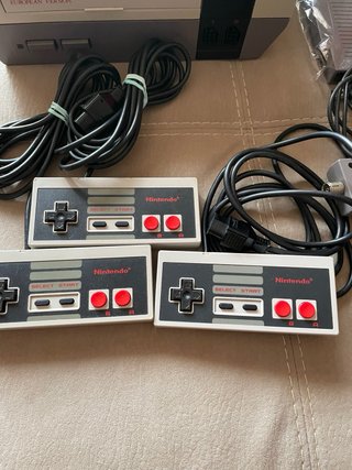 Nintendo NES Console + Giochi + Controller