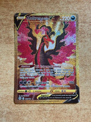Moltres V di Galar 183/172 Astri Lucenti