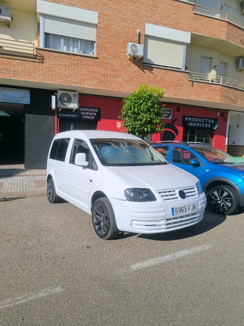 Volkswagen Caddy 2006 - foto 1