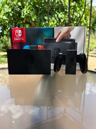 IMPECABLE | Nintendo Switch con accessori