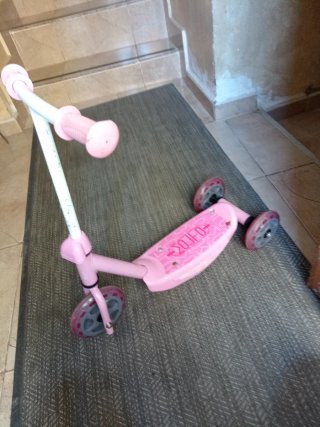 Monopattino per bambini a 3 ruote rosa