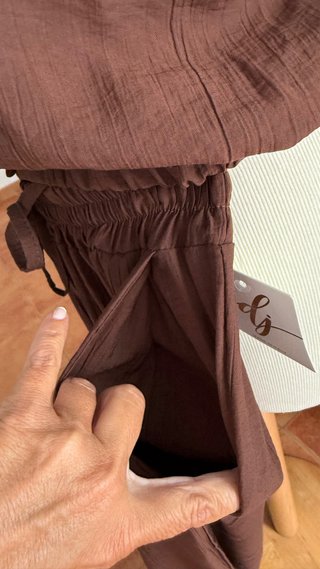 Conjunto marrón pantalón y cazadora