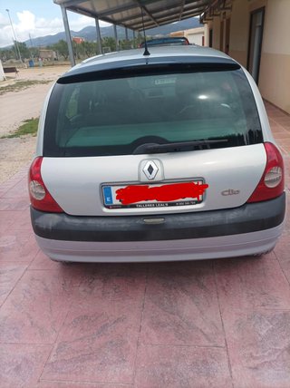 Renault Clio 2004