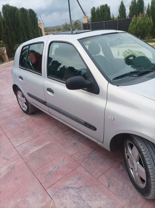 Renault Clio 2004
