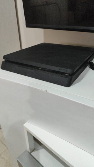 PS4 Slim 500GB Negra con dos mandos