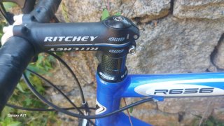 Bicicleta de carretera Vipera R636