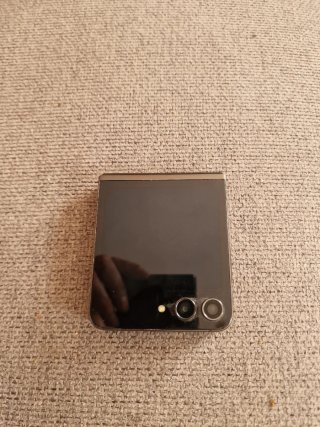 Samsung Galaxy Z Flip5 SM-F731U1