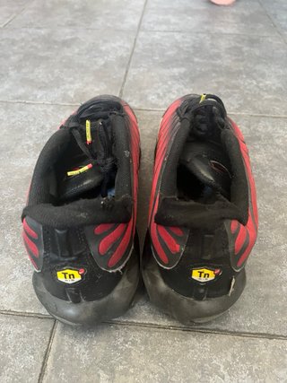 Nike Air Max Plus TN Zapatillas Negras Rojas