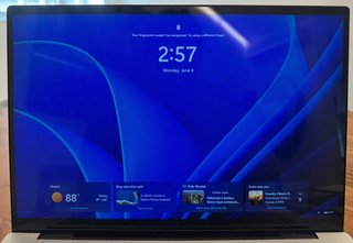 Dell Inspiron 16 5630 Portátil Gris