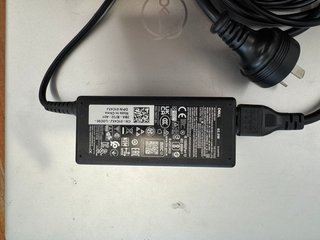 Dell Inspiron 16 5630 Portátil Gris