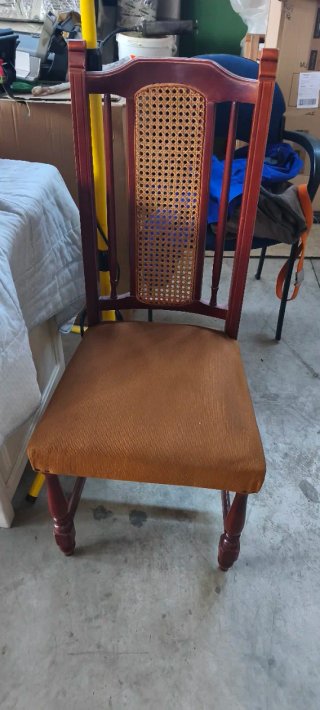REGALO!!! 6 sillas antiguas de madera y ratán